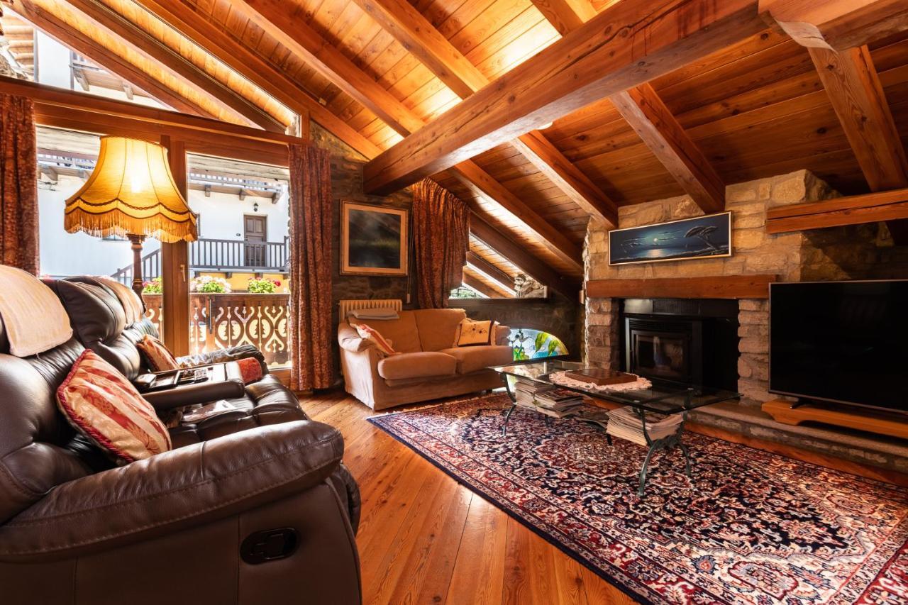 L'Atelier Du Temps - Woodstone Villa Aosta Exterior photo